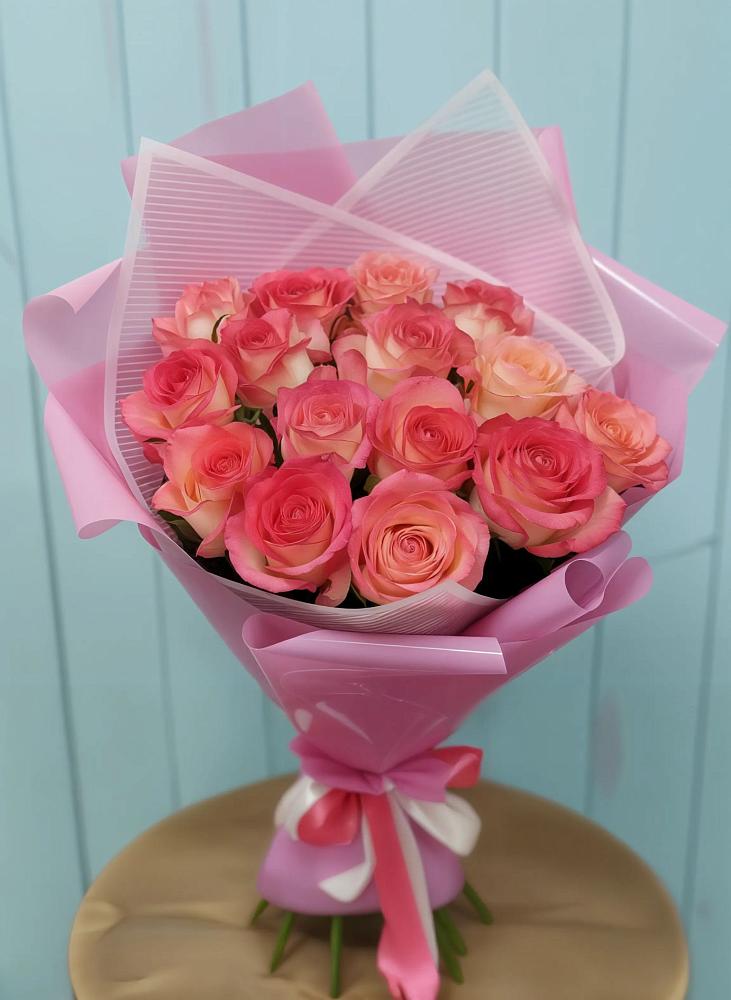Букет 15 Розовых роз Равель в Среднем Подкумке