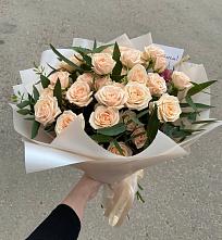 Букет Кремовые розы Латте в Среднем Подкумке