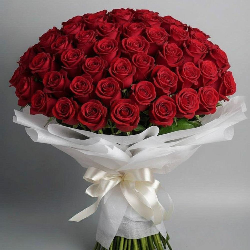Букет 101 Красная роза Блэк Мэджик в Среднем Подкумке