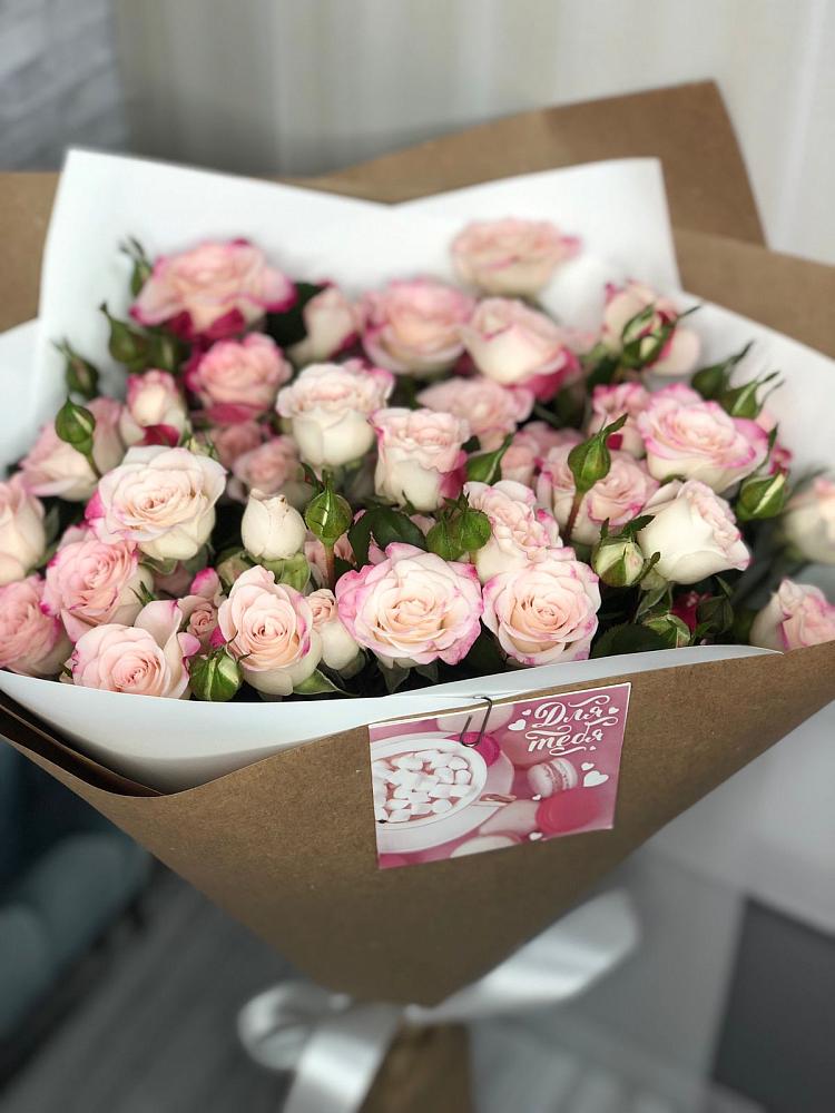 Букет цветов из: Розы в Среднем Подкумке